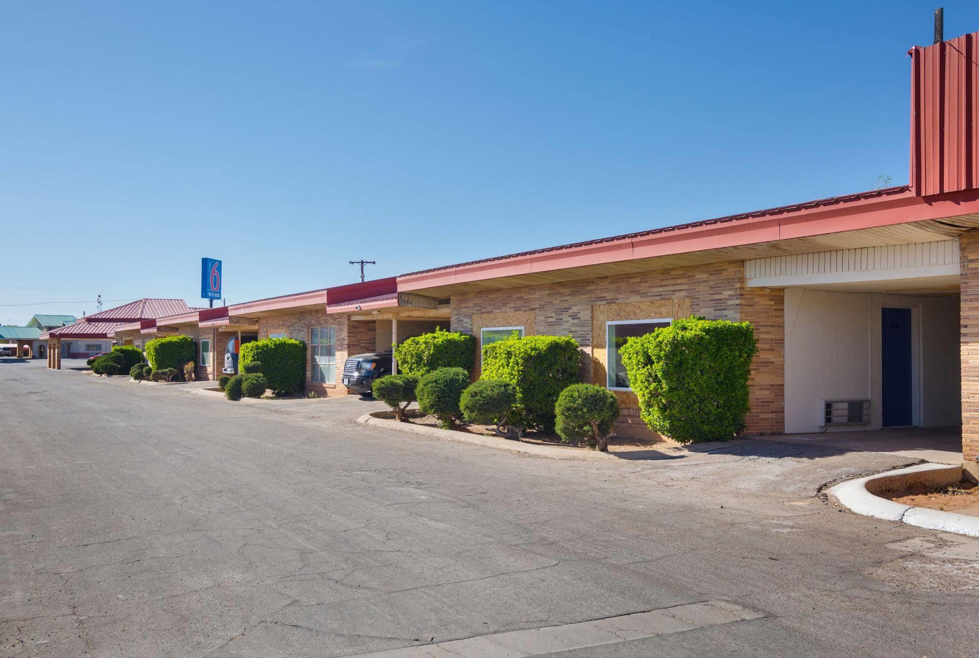 Motel 6 Hobbs Exterior photo